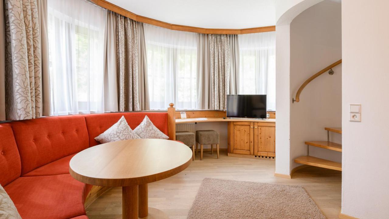 Hotel Garni Castel B&B Ischgl Dış mekan fotoğraf