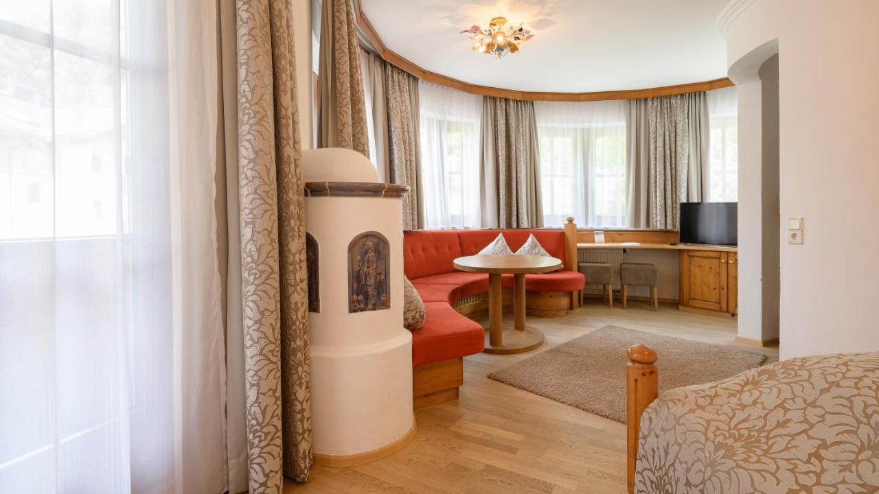 Hotel Garni Castel B&B Ischgl Dış mekan fotoğraf