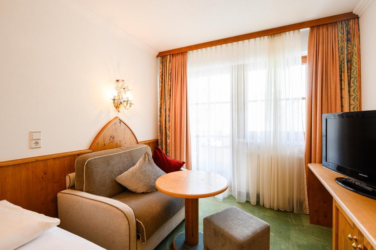 Hotel Garni Castel B&B Ischgl Dış mekan fotoğraf