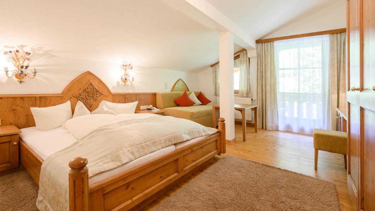 Hotel Garni Castel B&B Ischgl Dış mekan fotoğraf